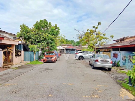 Terrace House for Auction