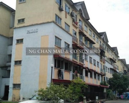 Apartment For Auction at Las Palmas