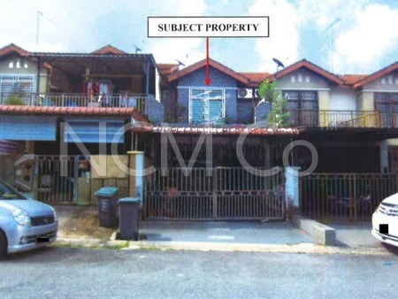 Terrace House For Auction at Taman Scientex