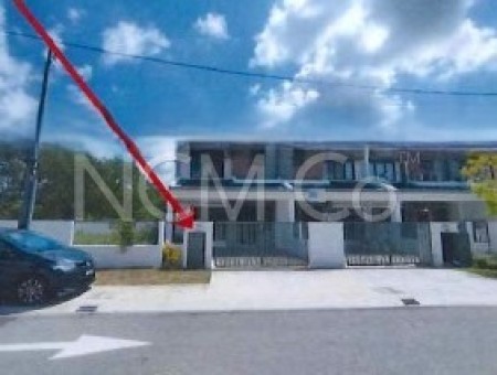 Terrace House For Auction at M Aruna