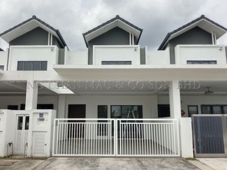 Terrace House For Auction at Hijayu 2