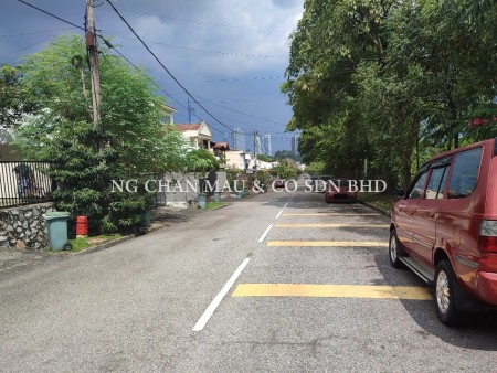 Terrace House for Auction