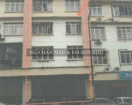 Apartment for Auction