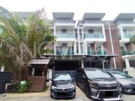 Terrace House For Auction at Taman Nusaputra Timur