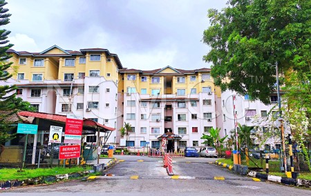 Apartment For Auction at Astana Alam Apartment 3