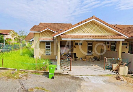 Semi D For Auction at Taman Gambang Damai
