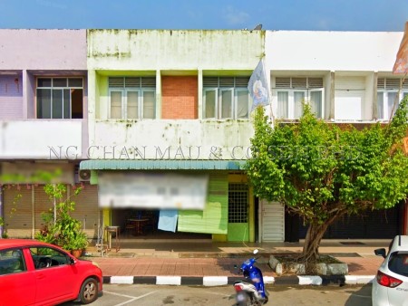 Shop For Auction at Pusat Bandar Kuah