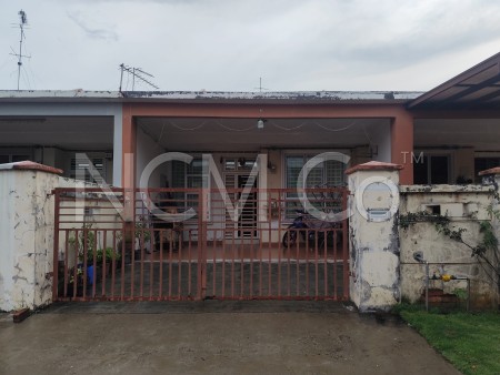 Terrace House For Auction at Taman Bestari Indah