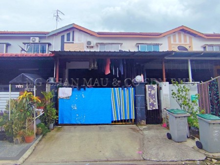 Terrace House For Auction at Taman Scientex