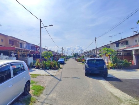 Terrace House for Auction