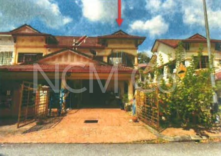Terrace House For Auction at Taman Subang Murni