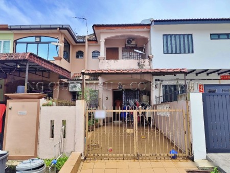 Terrace House For Auction at Taman Sri Gombak