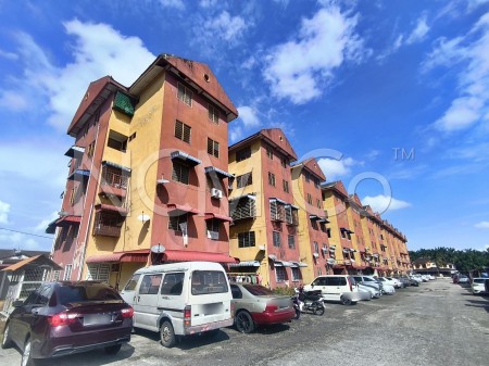 Flat For Auction at Taman Jawi Jaya