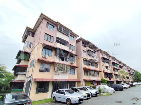 Apartment For Auction at Putra Impian Apartment