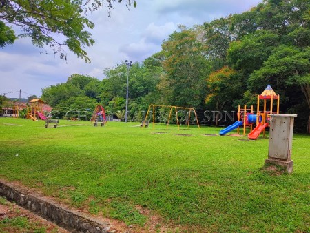 Terrace House for Auction