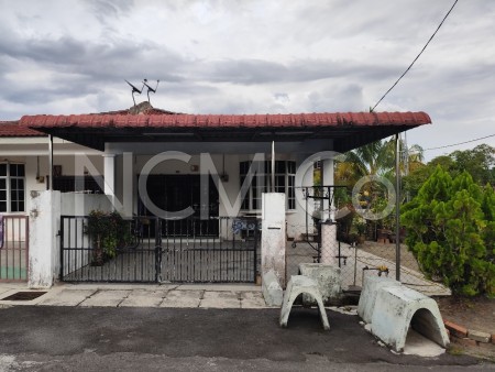 Terrace House For Auction at Taman Kledang