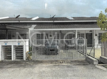 Terrace House For Auction at Kuantan