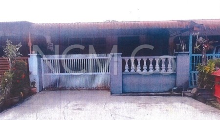 Terrace House For Auction at Taman Selasih