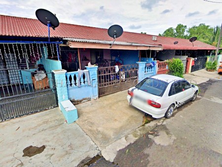 Terrace House For Auction at Taman Kelisa Ria