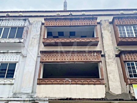 Shop Office for Auction