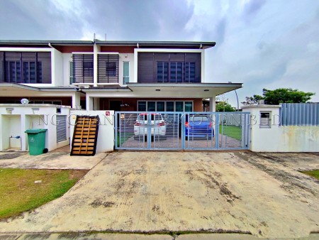 Terrace House For Auction at Elmina Gardens