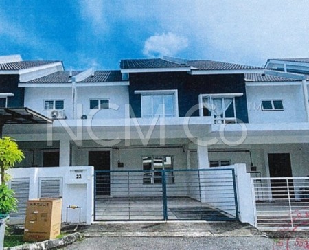 Terrace House For Auction at Iringan Bayu