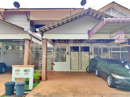 Terrace House For Auction at Putra Villas
