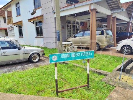 Terrace House for Auction