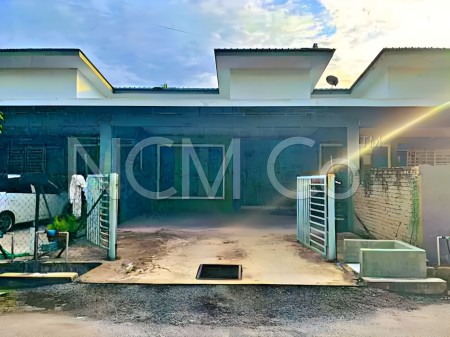 Terrace House For Auction at Balok