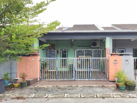 Terrace House For Auction at Seri Manjung