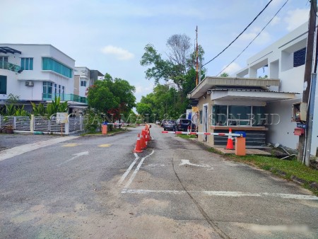 Bungalow House for Auction
