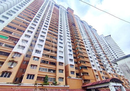 Apartment For Auction at Flora Damansara Apartment