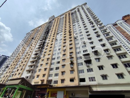 Apartment For Auction at Flora Damansara Apartment