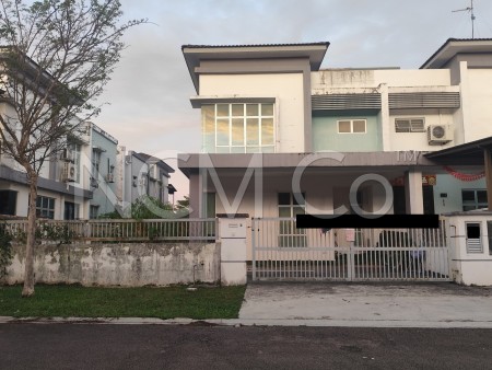 Terrace House For Auction at Taman Pulai Indah