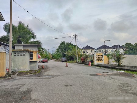 Terrace House for Auction