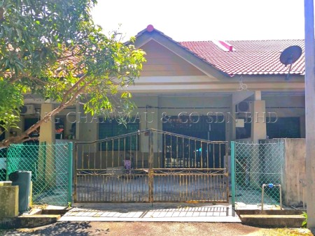 Terrace House For Auction at Sungai Soi