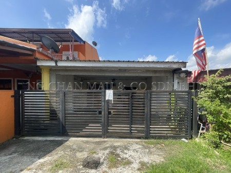 Terrace House For Auction at Taman Sri Nanding