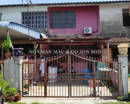 Terrace House For Auction at Taman Bersatu
