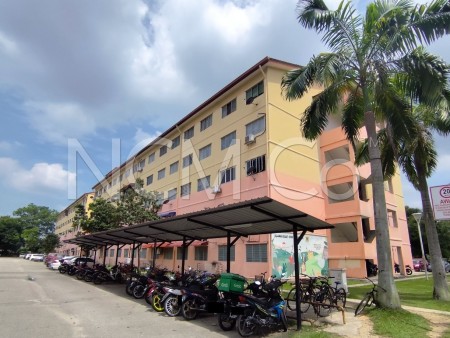 Flat For Auction at Aman Perdana Apartment