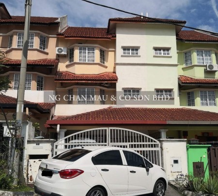 Terrace House For Auction at Taman Minang Ria