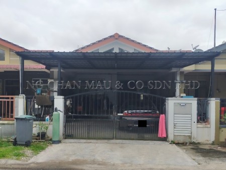 Terrace House For Auction at Bukit Indah