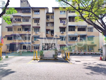 Apartment For Auction at Sri Endah Apartment