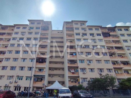 Apartment For Auction at Sri Hijauan