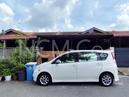 Terrace House For Auction at Taman Banting Baru