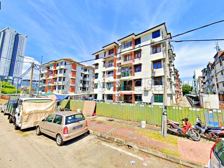 Apartment For Auction at Jelutong