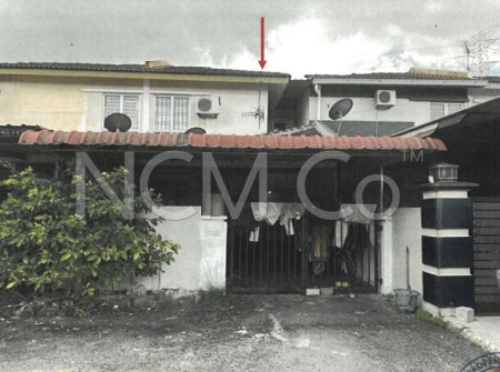 Terrace House For Auction at Taman Nusantara