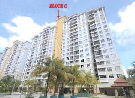 Apartment For Auction at Kipark Apartment