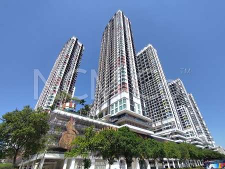 SOHO For Auction at i Soho