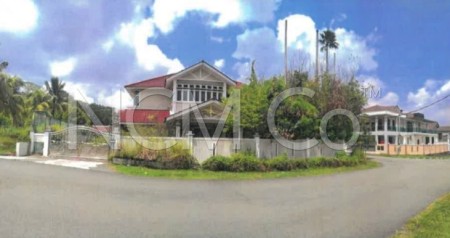 Bungalow House For Auction at Taman Clonlee