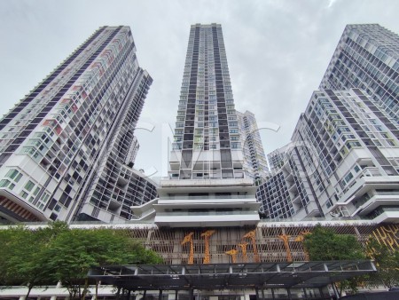 SOHO For Auction at I-Suite